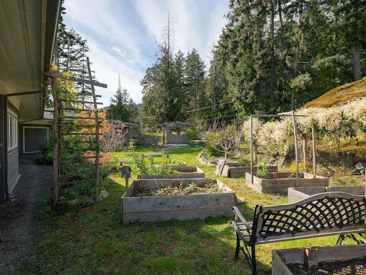 889 Cowan Point Drive, Bowen Island, BC, V0N 1G2 - 32