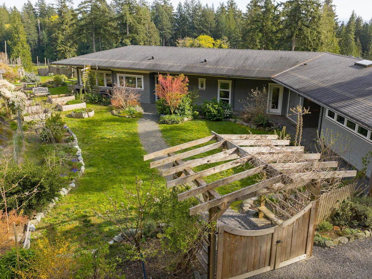 889 Cowan Point Drive, Bowen Island, BC, V0N 1G2 - 8