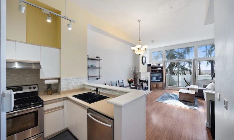 5-3586 Rainier Place