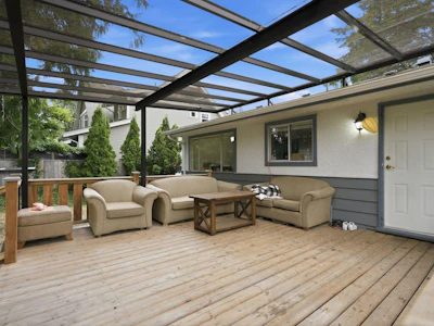 5857 16 Avenue - 5