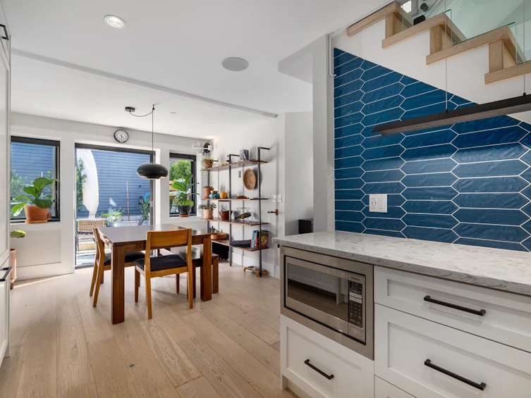 3918 Carolina Street, Vancouver, BC, V5V 1X8 - 15