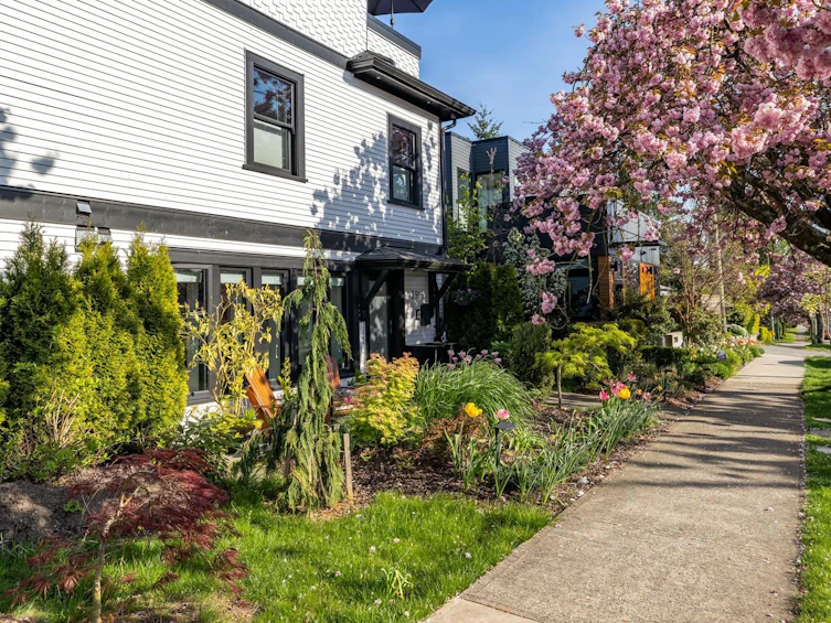 3918 Carolina Street, Vancouver, BC, V5V 1X8 - 4