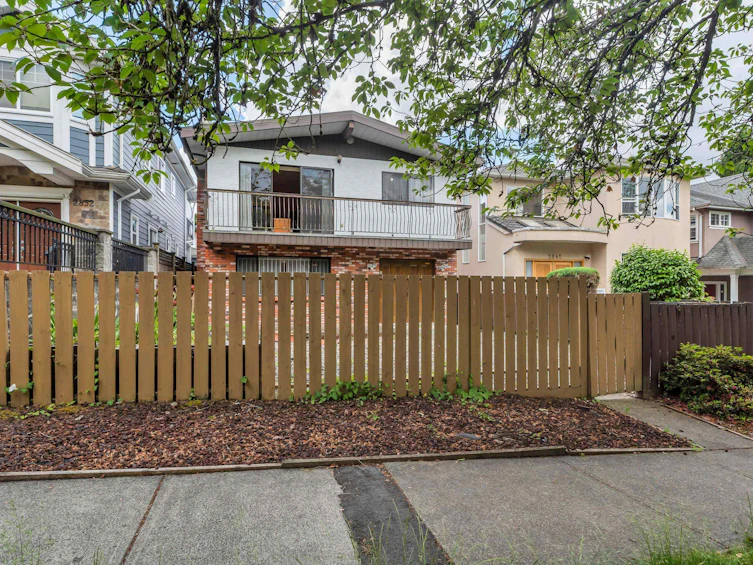 2848 E 42nd Avenue, Vancouver, BC, V5R 2Y4