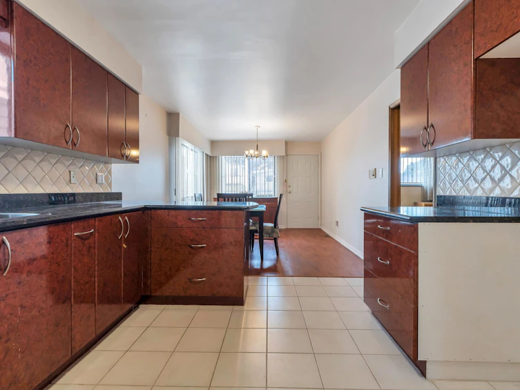 2848 E 42nd Avenue, Vancouver, BC, V5R 2Y4 - 10