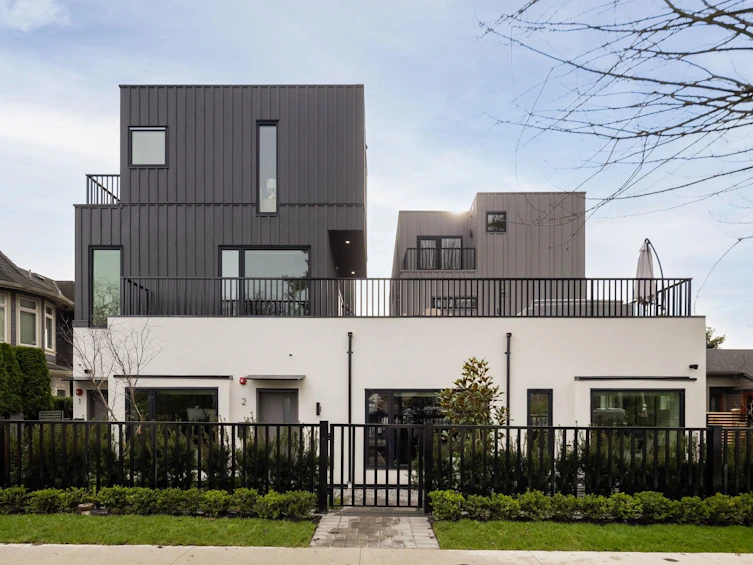 1-950 W 57th Avenue, Vancouver, BC, V6P 1S3