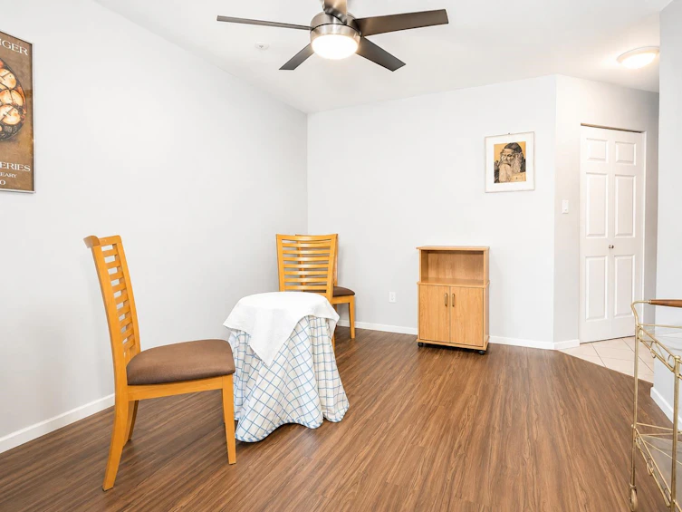 312-1575 Best Street, Surrey, BC, V4B 5K1 - 7