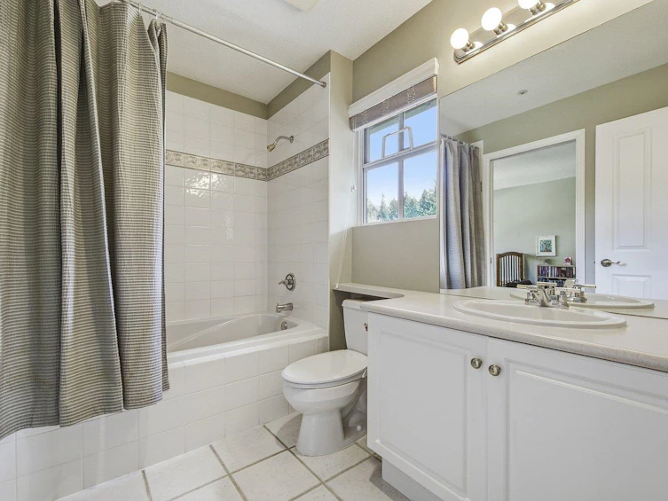 31-5650 Hampton Place, Vancouver, BC, V6T 2G5 - 32