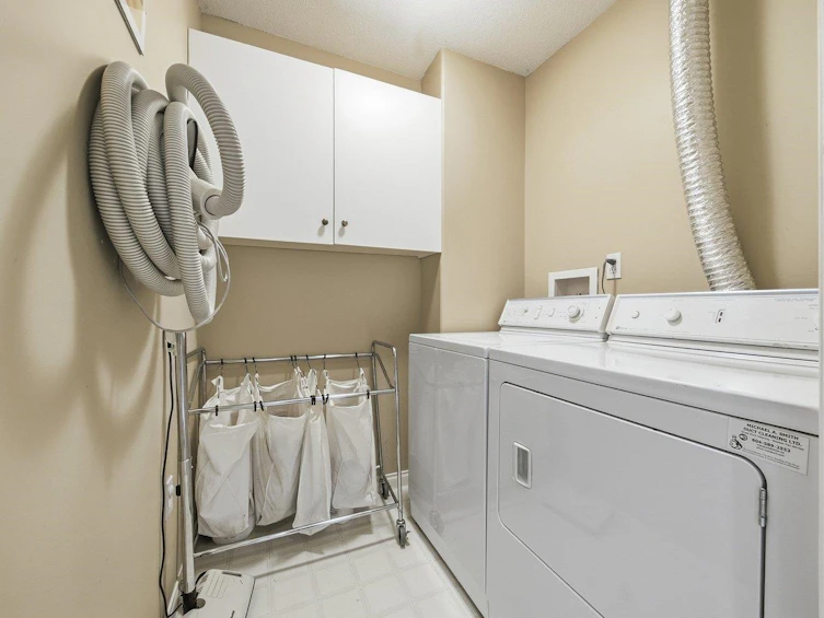 31-5650 Hampton Place, Vancouver, BC, V6T 2G5 - 33