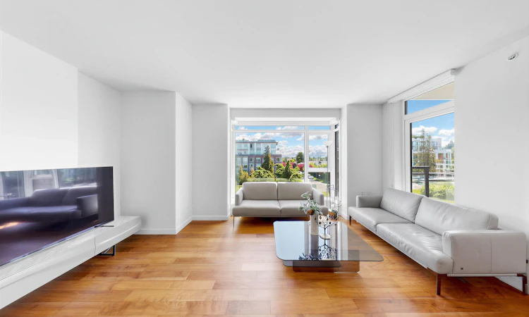 402-4189 Cambie Street