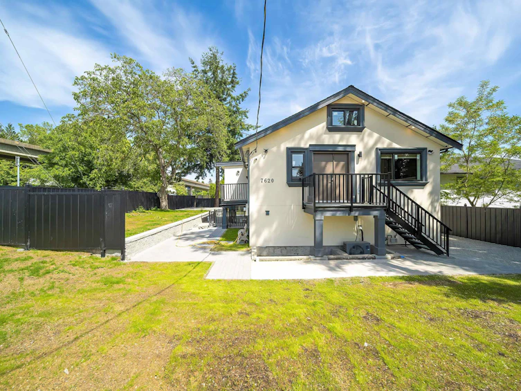 7620 Gilley Avenue, Burnaby, BC, V5J 4X8 - 3