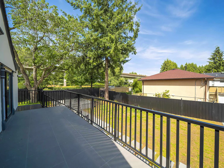 7620 Gilley Avenue, Burnaby, BC, V5J 4X8 - 10