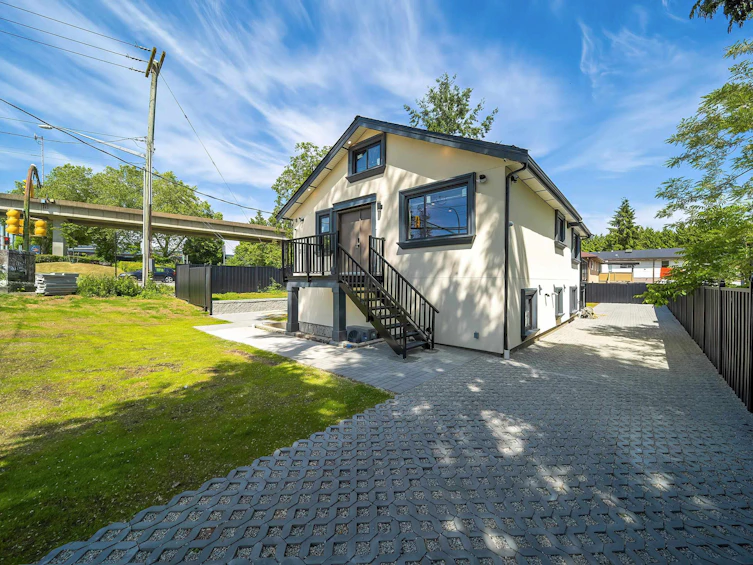 7620 Gilley Avenue, Burnaby, BC, V5J 4X8 - 9