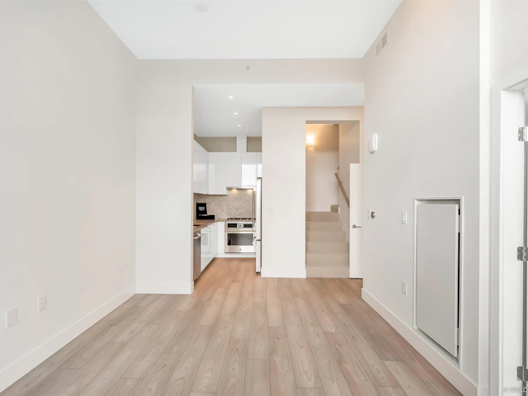 3559 E Kent Avenue North, Vancouver, BC, V5S 0H6 - 12