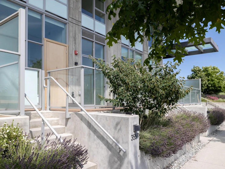 3559 E Kent Avenue North, Vancouver, BC, V5S 0H6 - 2