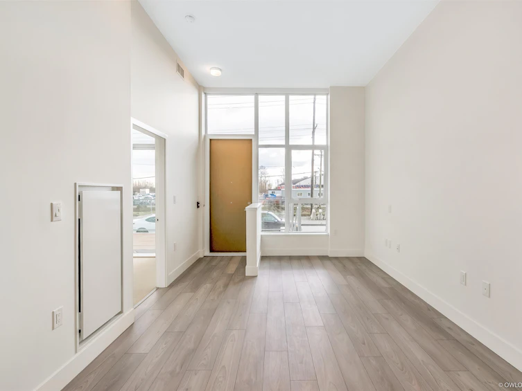 3559 E Kent Avenue North, Vancouver, BC, V5S 0H6 - 2