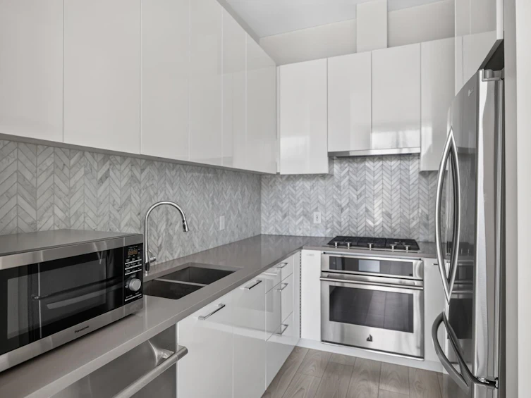 3559 E Kent Avenue North, Vancouver, BC, V5S 0H6 - 8