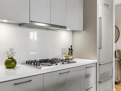 204-866 Arthur Erickson Place - 5