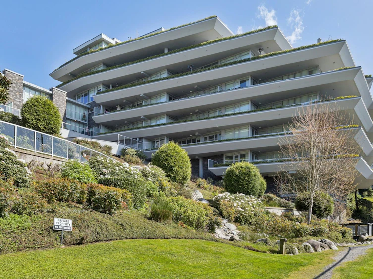 204-866 Arthur Erickson Place, West Vancouver, BC, V7T 0B2