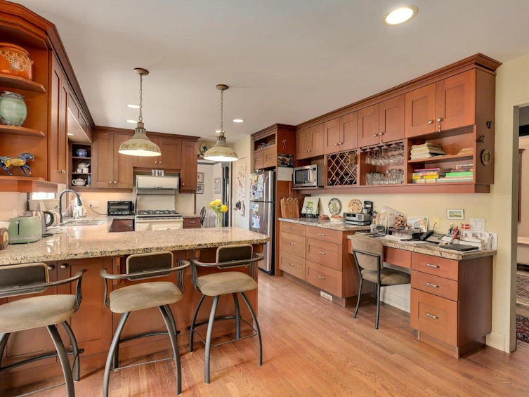 8131 252 Street, Langley, BC, V1M 3N1 - 8
