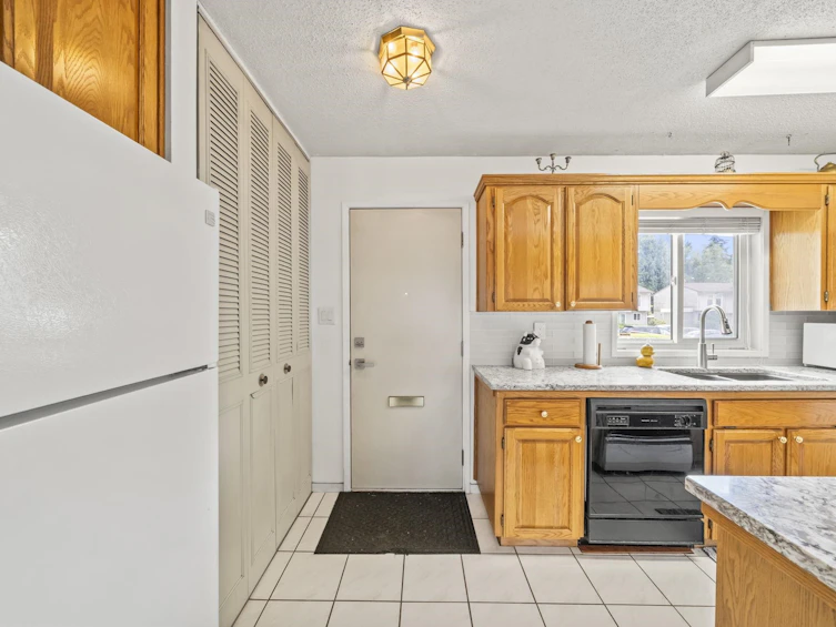 5-3550 E 49th Avenue, Vancouver, BC, V5S 1M4 - 9