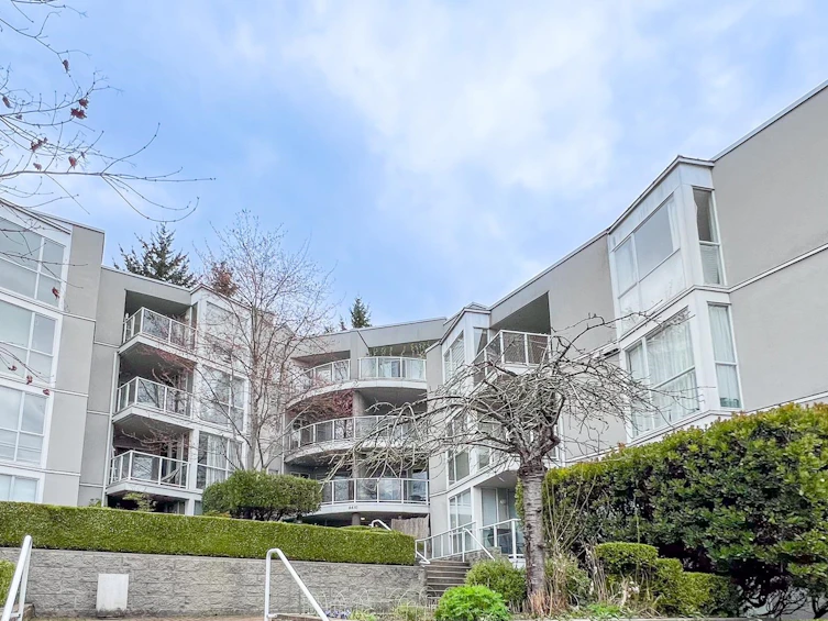 205-8430 Jellicoe Street, Vancouver, BC, V5S 4S7 - 2