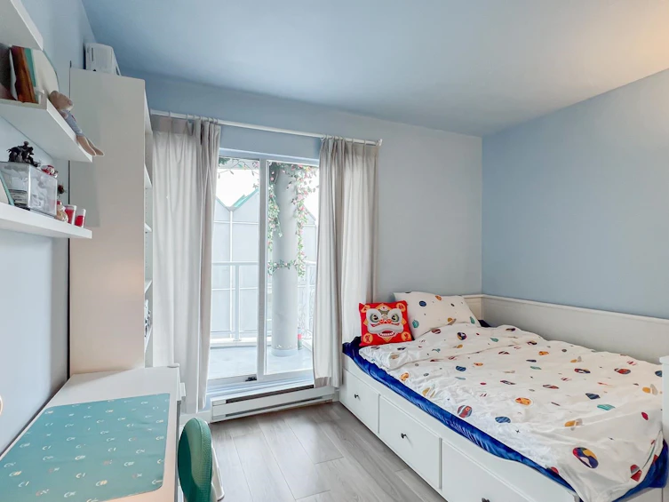 205-8430 Jellicoe Street, Vancouver, BC, V5S 4S7 - 9