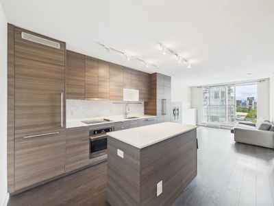 1207-13398 104 Avenue - 2