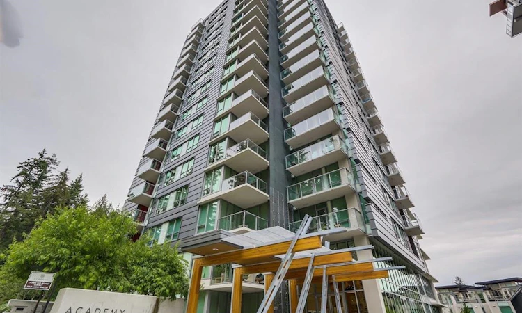 PH7-5728 Berton Avenue