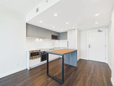 2502-567 Emerson Street - 3