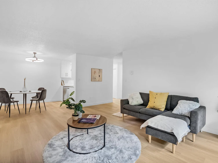 111-6931 Cooney Road, Richmond, BC, V6Y 2J9 - 11
