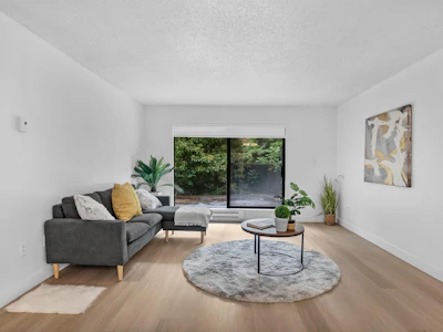 111-6931 Cooney Road - 2