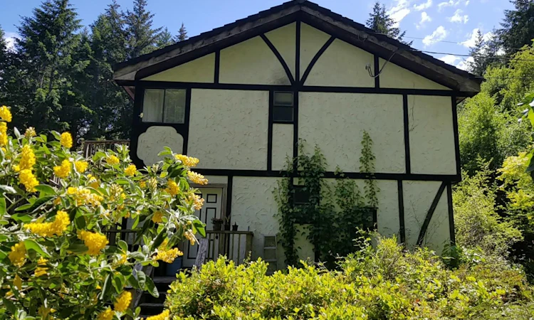380 S Warbler Road