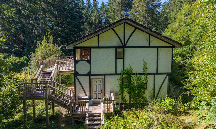 380 S Warbler Road