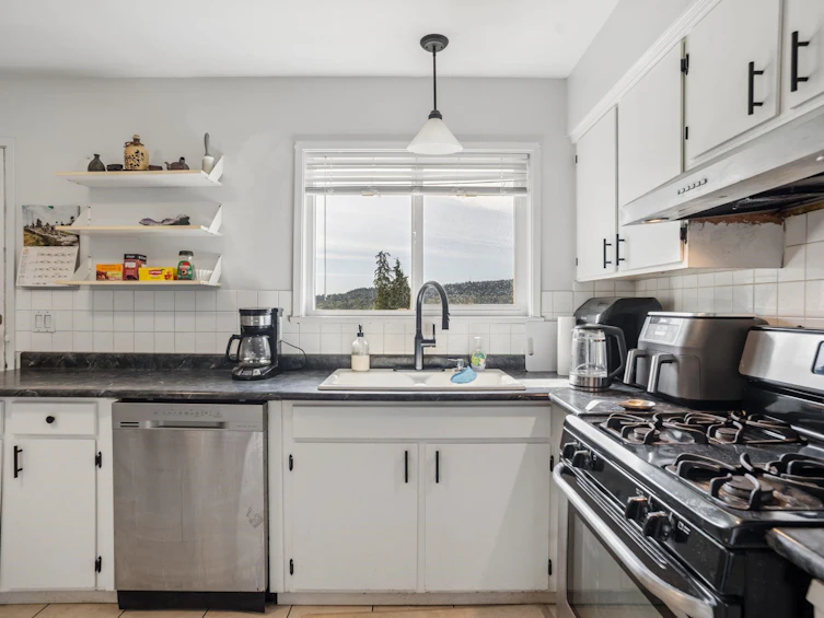 1617 Western Drive, Port Coquitlam, BC, V3C 2X1 - 14