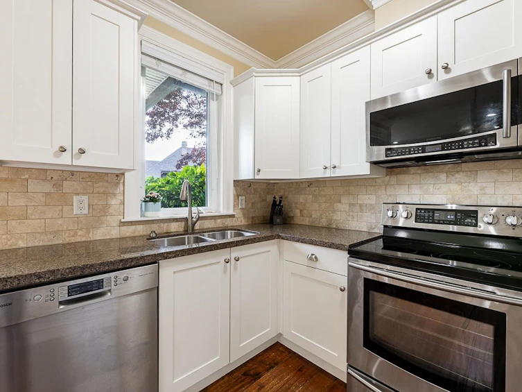 13385 23 Avenue, Surrey, BC, V4A 9S9 - 25