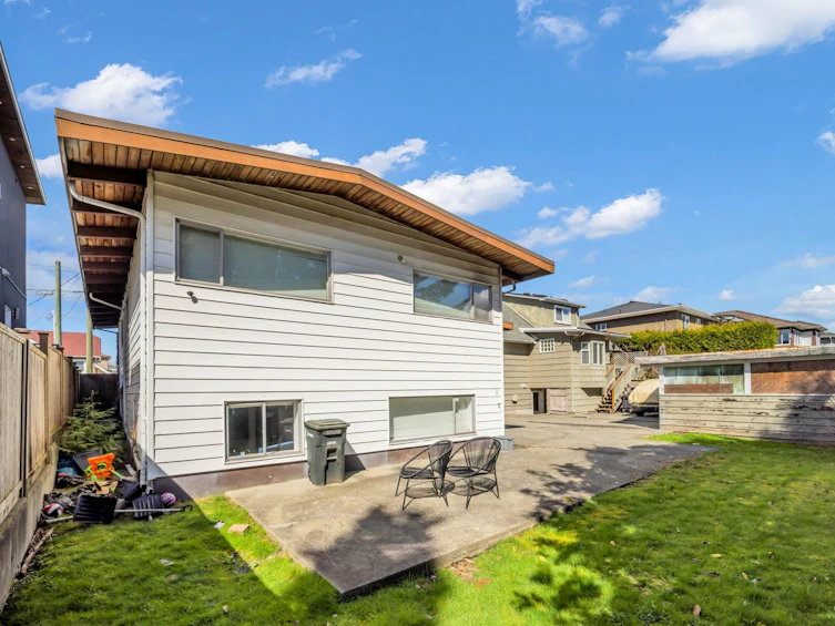7750 15th Avenue, Burnaby, BC, V3N 1W5 - 23