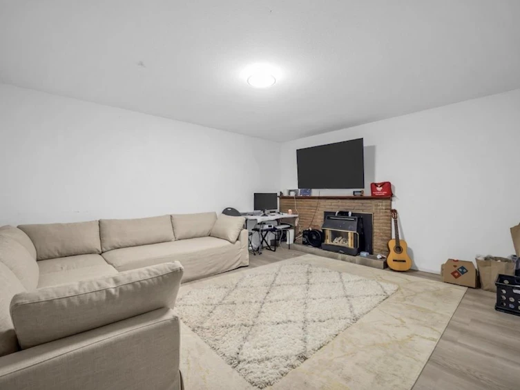 7750 15th Avenue, Burnaby, BC, V3N 1W5 - 14