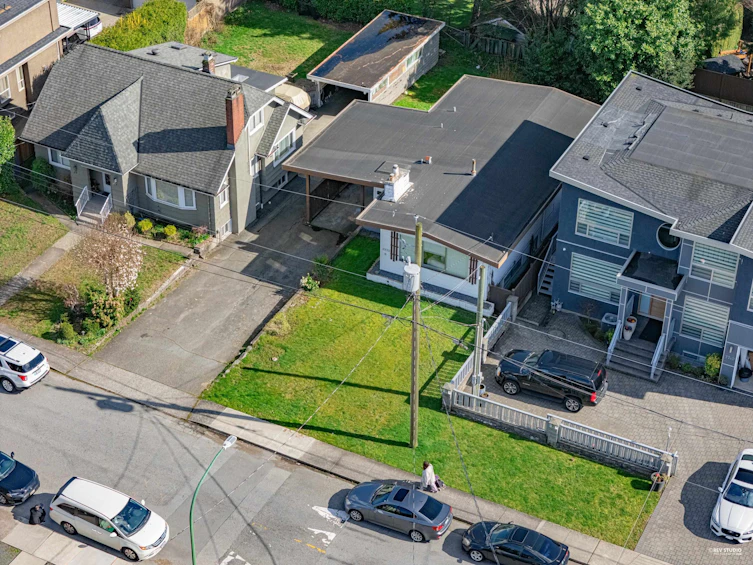 7750 15th Avenue, Burnaby, BC, V3N 1W5 - 29
