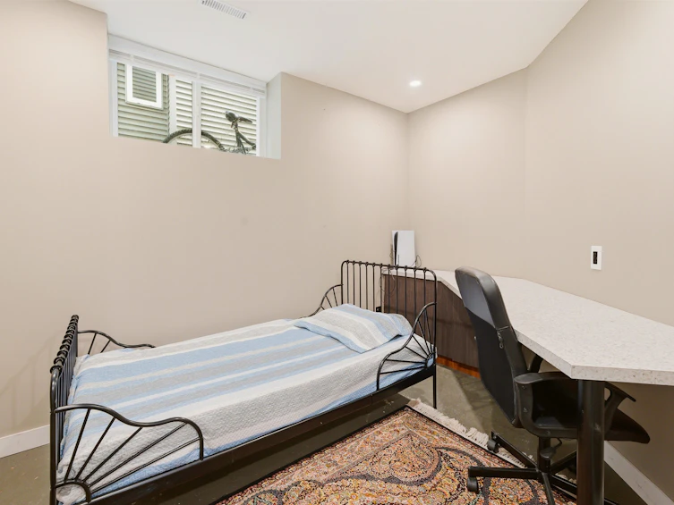 24121 102nd Avenue, Maple Ridge, BC, V2W 2A2 - 19