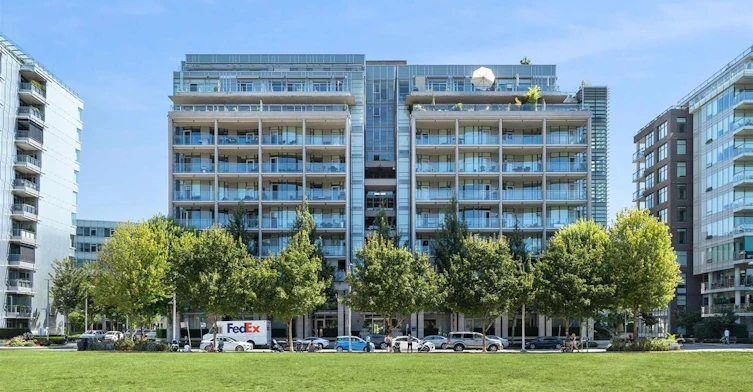 404-1616 Columbia Street, Vancouver, BC, V5Y 0E5