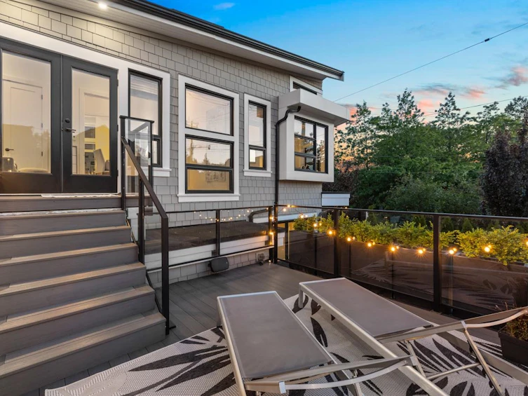 2107 N Grandview Highway, Vancouver, BC, V5N 1N6 - 33
