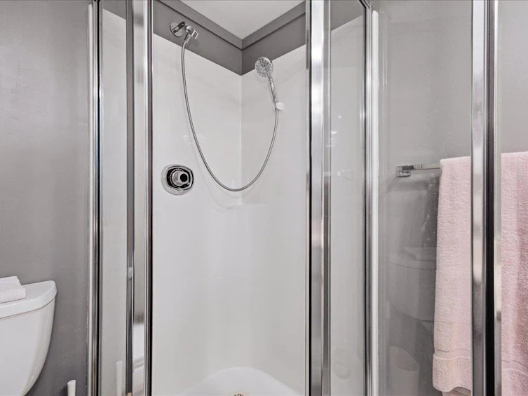 102-123 E Keith Road, North Vancouver, BC, V7L 1V1 - 35