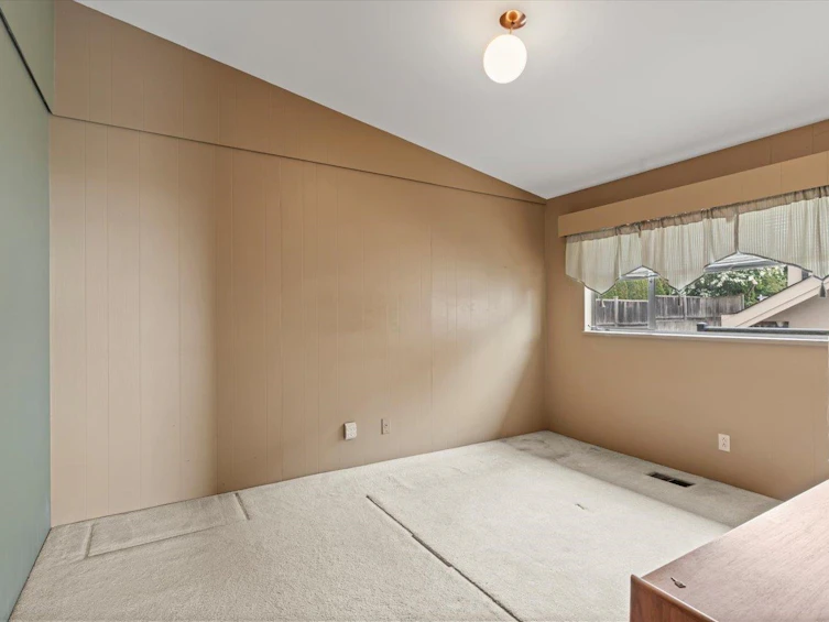 14667 W Beach Avenue, Surrey, BC, V4B 2T9 - 16