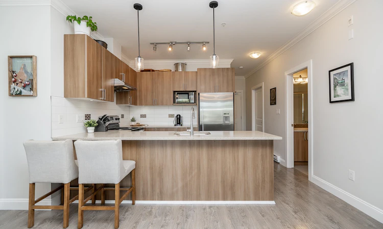 309-11566 224 Street