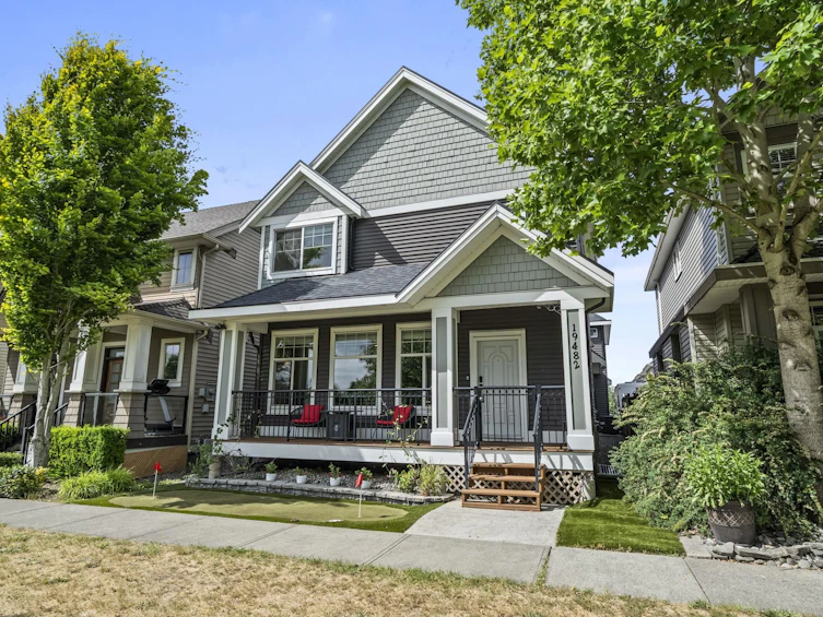 19482 71 Avenue, Surrey, BC, V4N 5Y7