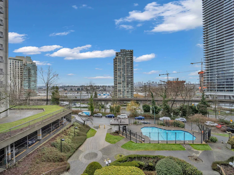 304-4941 Lougheed Highway, Burnaby, BC, V5B 4S6 - 10