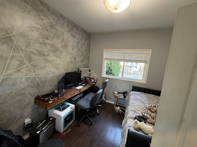 6693 Canada Way, Burnaby, BC, V5E 3P9 - 8