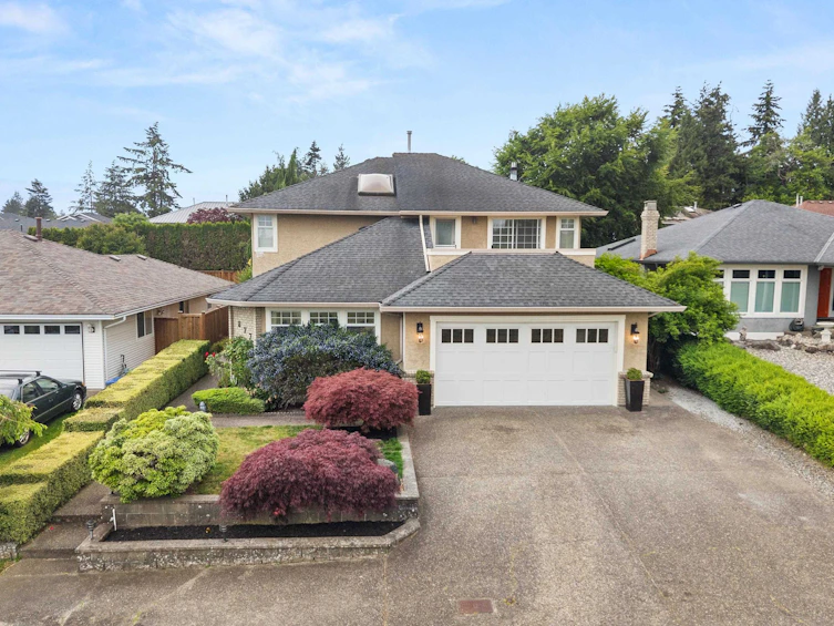877 166 Street, Surrey, BC, V4A 9C4