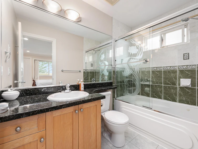 1351 Duthie Avenue, Burnaby, BC, V5A 2R5 - 18