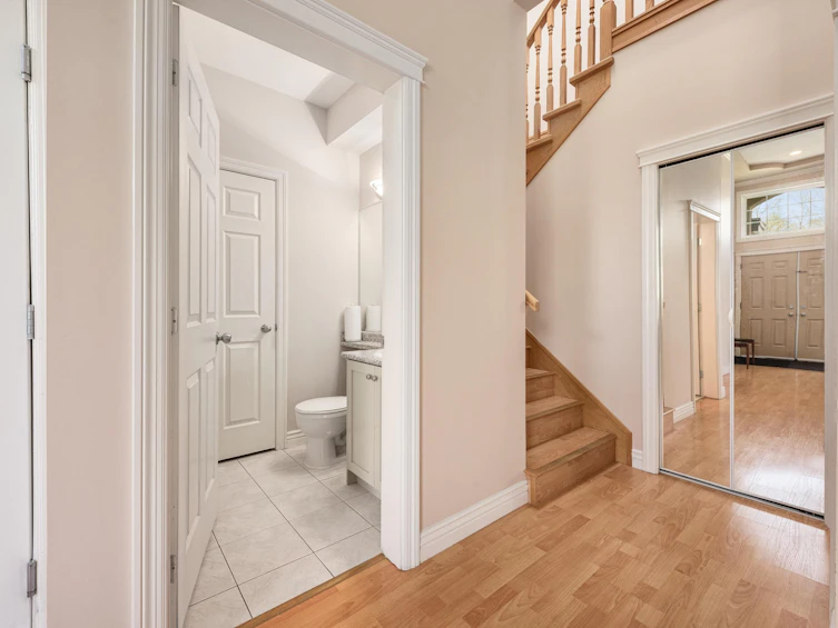 1351 Duthie Avenue, Burnaby, BC, V5A 2R5 - 8